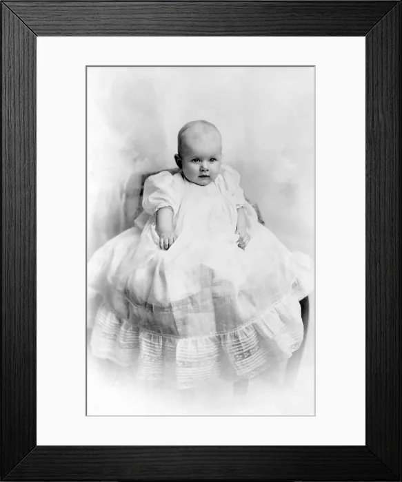 Framed Print : Jean Harlow at the age of 8 months, 1911. Courtesy: CSU Archives / Everett Collection