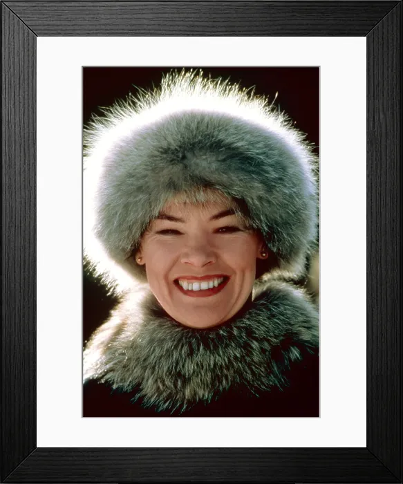 Framed Print : LOST AND FOUND, Glenda Jackson, 1979, (c) Columbia / courtesy Everett Collection Framed Print : LOST AND FOUND, Glenda Jackson, 1979, (c) Columbia / courtesy Everett Collection