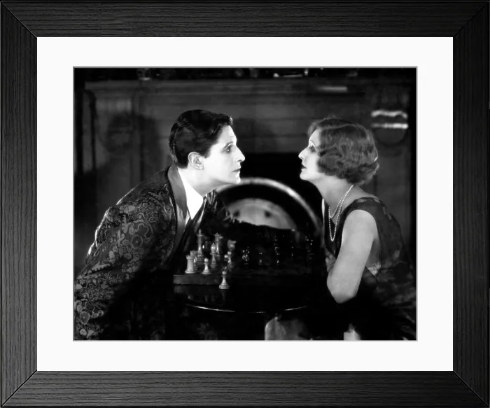 Framed Print : THE LODGER: A STORY OF THE LONDON FOG, from left: Ivor Novello, June, 1927 Framed Print : THE LODGER: A STORY OF THE LONDON FOG, from left: Ivor Novello, June, 1927