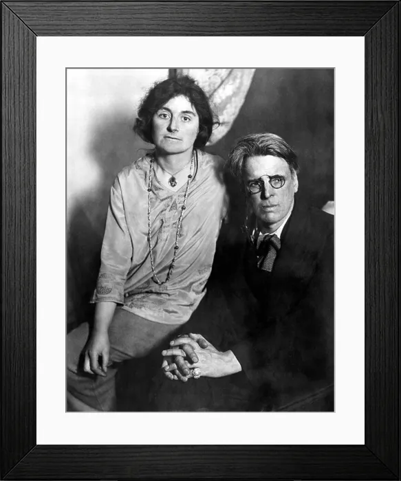 Framed Print : Irish poet William Butler Yeats (right), with his wife George Hyde-Lees, 1923.. Courtesy: CSU Archives  /  Everett Collection