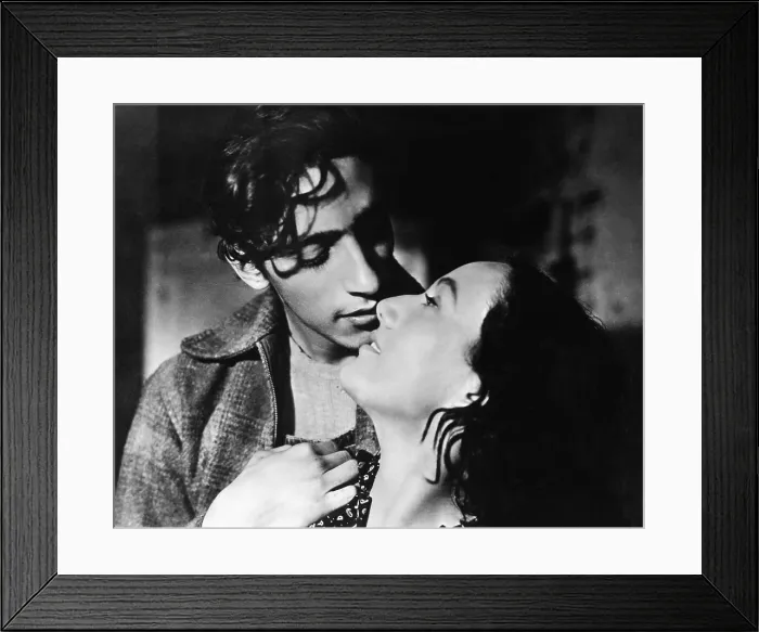 Framed Print : LOS OLVIDADOS, Roberto Cobo, Estela Inda, 1950 Framed Print : LOS OLVIDADOS, Roberto Cobo, Estela Inda, 1950