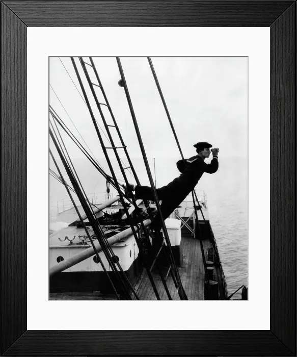 Framed Print : THE NAVIGATOR, Buster Keaton, 1924 Framed Print : THE NAVIGATOR, Buster Keaton, 1924