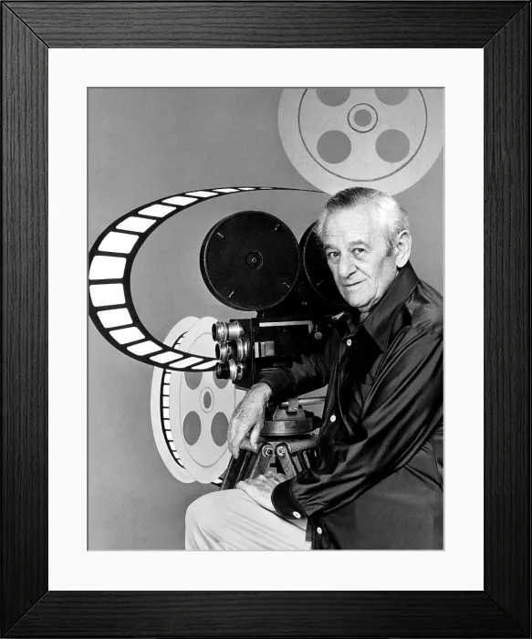 Framed Print : Oscar winning film director William Wyler, (1902-1981), 1976.. Courtesy: CSU Archives  /  Everett Collection