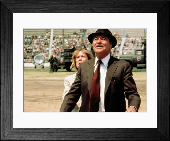 Framed Print : MISSING, Sissy Spacek, Jack Lemmon, 1982, (c) Universal / courtesy Everett Collection