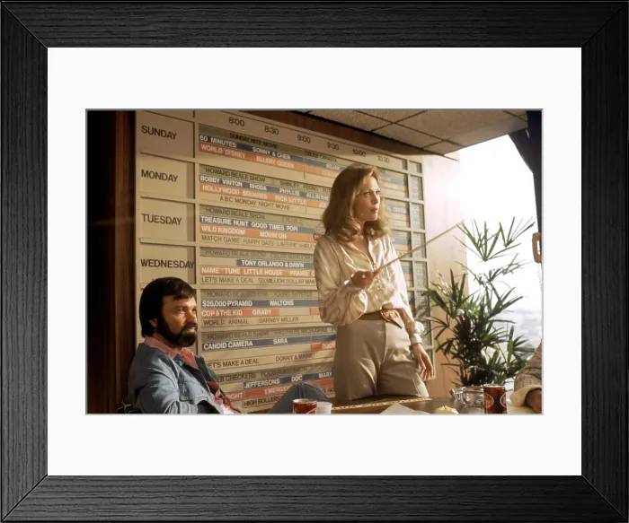 Framed Print : NETWORK, Darryl Hickman, Faye Dunaway, 1976