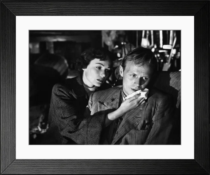 Framed Print : NIGHT AND THE CITY, from left: Gene Tierney, Richard Widmark, 1950, TM & Copyright 20th Century Fox Film Corp. / courtesy Everett Collection