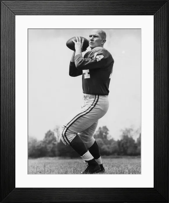Framed Print : New York Giants quarterback Y.A. Tittle, 1962.. Courtesy: CSU Archives / Everett Collection Framed Print : New York Giants quarterback Y.A. Tittle, 1962.. Courtesy: CSU Archives / Everett Collection