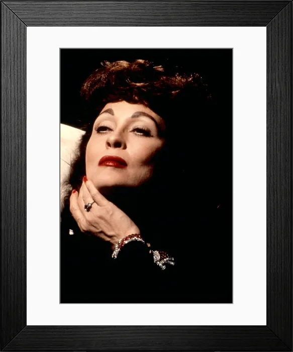 Framed Print : MOMMIE DEAREST, Faye Dunaway, 1981