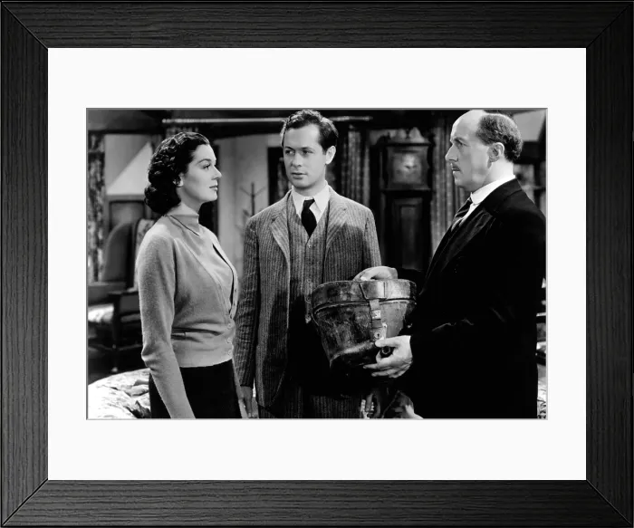Framed Print : NIGHT MUST FALL, from left: Rosalind Russell, Robert Montgomery, Matthew Boulton, 1937 Framed Print : NIGHT MUST FALL, from left: Rosalind Russell, Robert Montgomery, Matthew Boulton, 1937