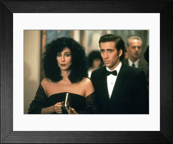 Framed Print : MOONSTRUCK, Cher, Nicolas Cage, 1987. (c) MGM /  Courtesy: Everett Collection