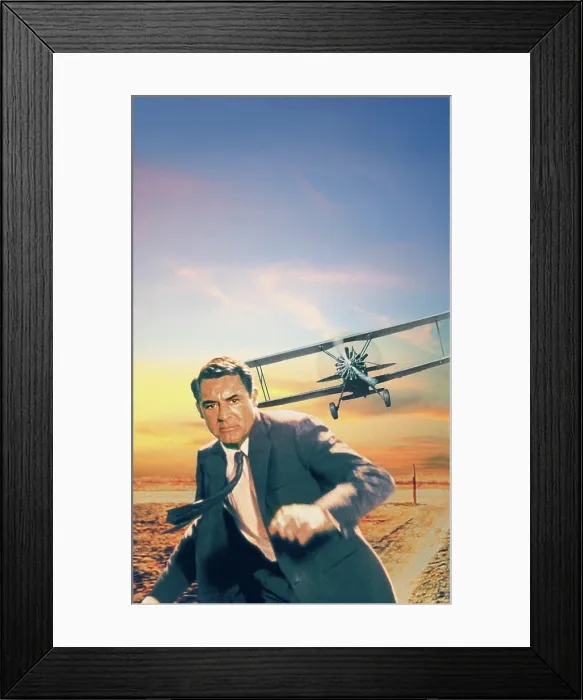 Framed Print : NORTH BY NORTHWEST, Cary Grant, 1959 Framed Print : NORTH BY NORTHWEST, Cary Grant, 1959