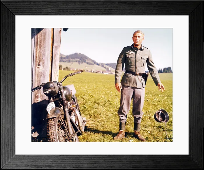 Framed Print : THE GREAT ESCAPE, Steve McQueen, 1963 GES 002CP(49277)