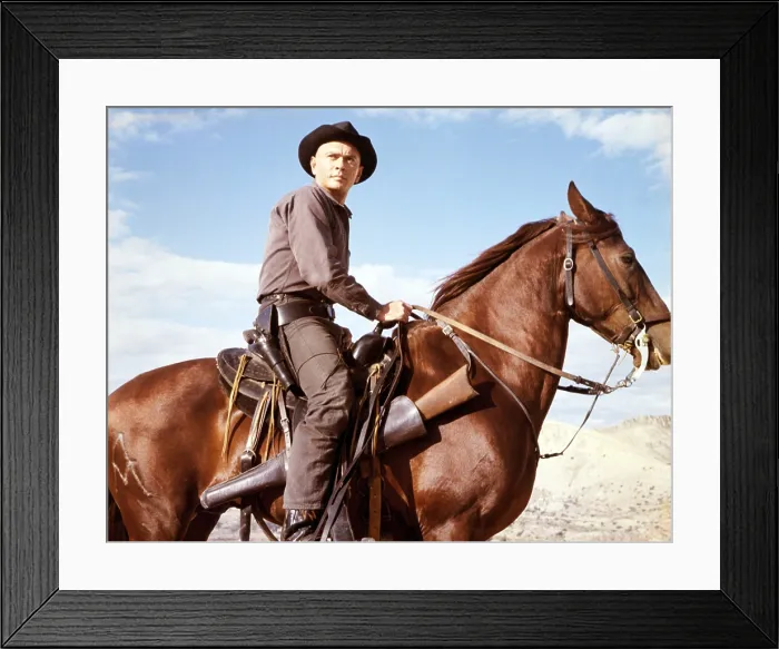 Framed Print : THE MAGNIFICENT SEVEN, Yul Brynner, 1960 MAGS 001 O / S(10644)