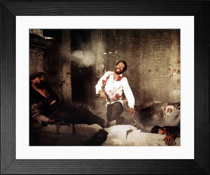 Framed Print : THE WILD BUNCH, Warren Oates, 1969, TWBU 002 CP MOVIESTORE COLLECTION, Photo by: Everett Collection (1651.jpg)
