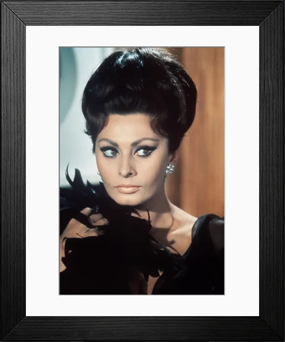 Framed Print : ARABESQUE, Sophia Loren, 1966 arabesque1966-fsct01(arabesque1966-fsct01)