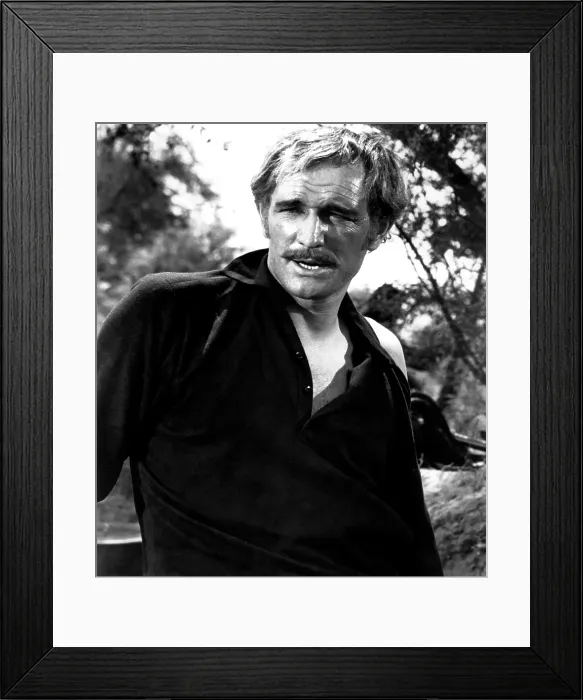Framed Print : MAJOR DUNDEE, Richard Harris, 1965, Photo by: Everett Collection (52566.jpg)