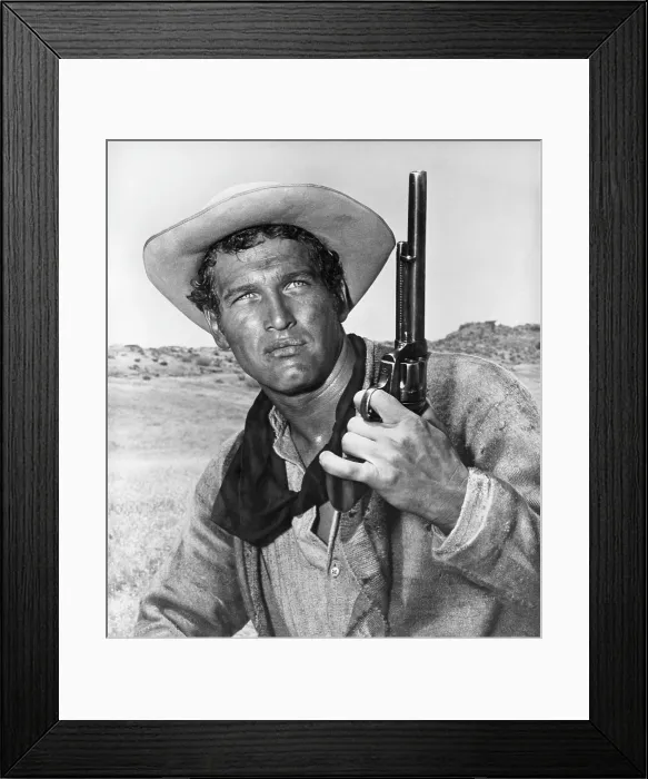 Framed Print : THE LEFT HANDED GUN, Paul Newman as Billy the Kid, 1958 Framed Print : THE LEFT HANDED GUN, Paul Newman as Billy the Kid, 1958