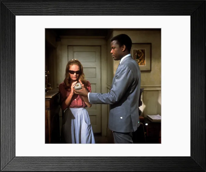 Framed Print : A PATCH OF BLUE, Elizabeth Hartman, Sidney Poitier, 1965 Framed Print : A PATCH OF BLUE, Elizabeth Hartman, Sidney Poitier, 1965