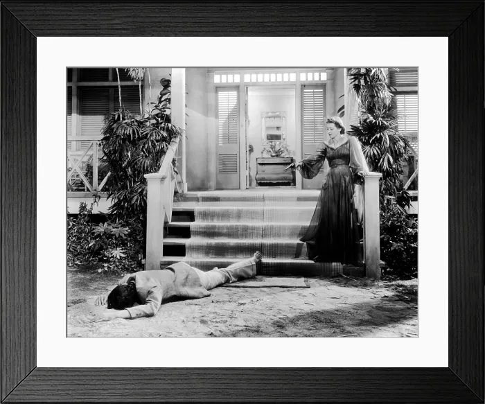 Framed Print : THE LETTER, Bette Davis (right), 1940