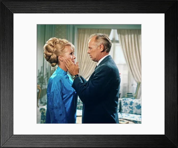 Framed Print : MADIGAN, Inger Stevens, Richard Widmark, 1968 Framed Print : MADIGAN, Inger Stevens, Richard Widmark, 1968