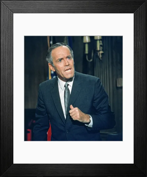 Framed Print : MADIGAN, Henry Fonda, 1968