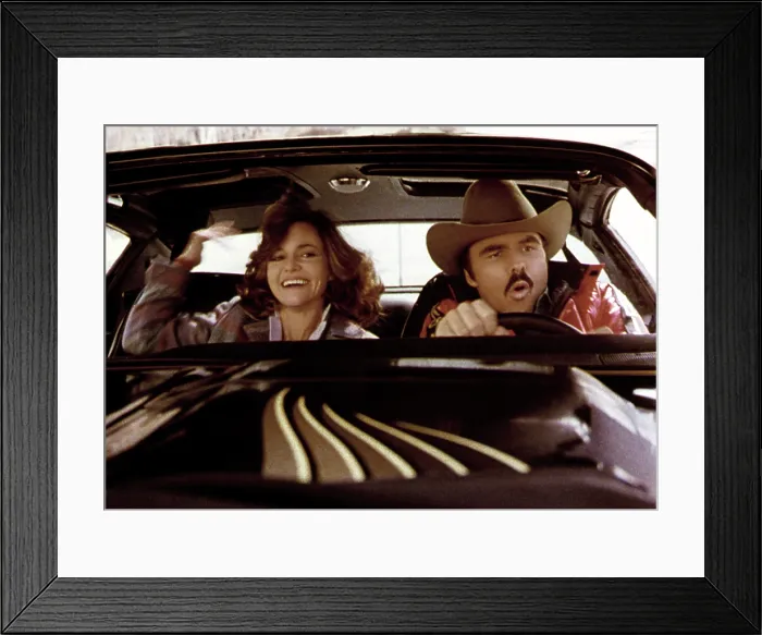 Framed Print : SMOKEY AND THE BANDIT, Sally Field, Burt Reynolds, 1977
