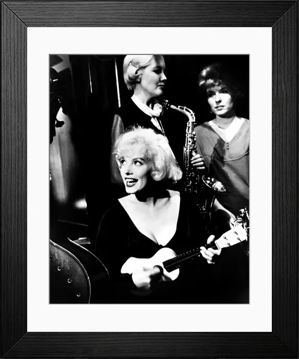 Framed Print : SOME LIKE IT HOT, Marilyn Monroe, 1959