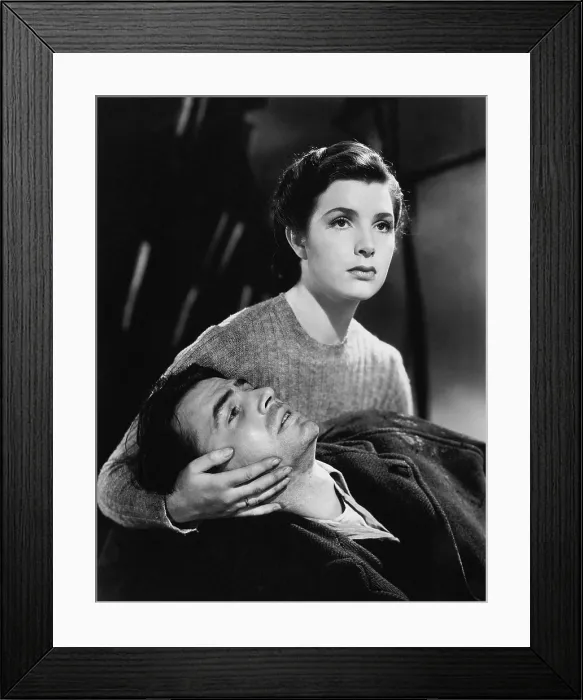 Framed Print : ODD MAN OUT, James Mason (lying down), Kathleen Ryan, 1947 Framed Print : ODD MAN OUT, James Mason (lying down), Kathleen Ryan, 1947