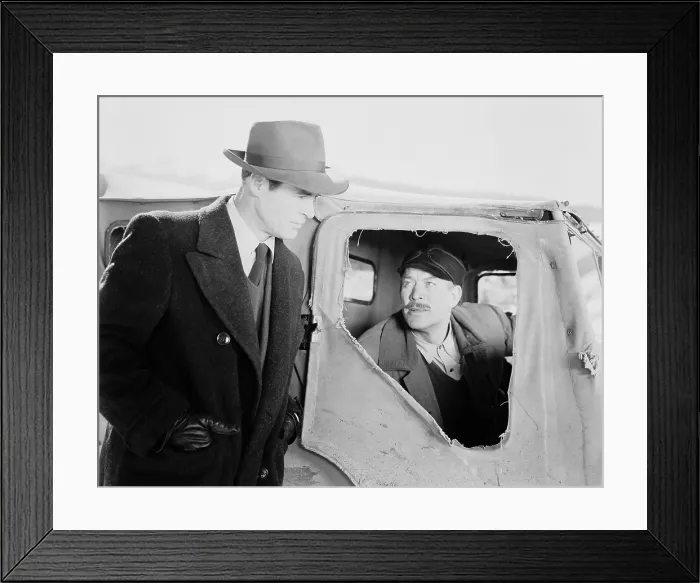 Framed Print : ON DANGEROUS GROUND, from left: Robert Ryan, Ward Bond, 1952