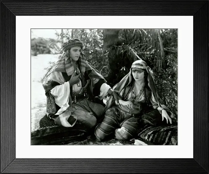 Framed Print : THE SHEIK, from left, Rudolph Valentino, Agnes Ayres, 1921 Framed Print : THE SHEIK, from left, Rudolph Valentino, Agnes Ayres, 1921