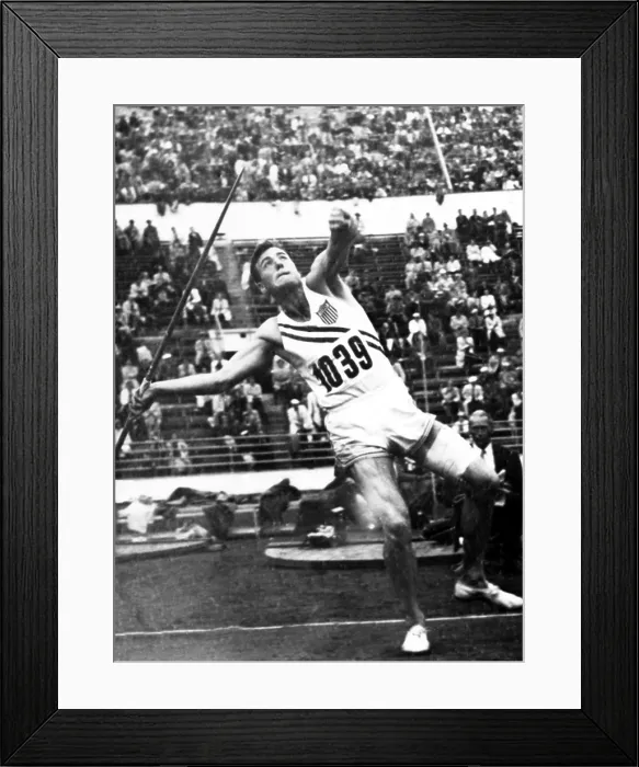 Framed Print : Robert Bruce Mathias, Decathalon Champion, 1948. Courtesy: CSU Archives  /  Everett Collection