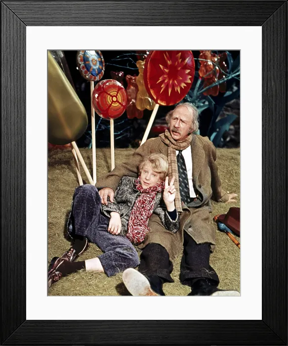 Framed Print : WILLY WONKA AND THE CHOCOLATE FACTORY, Peter Ostrum, Jack Albertson, 1971