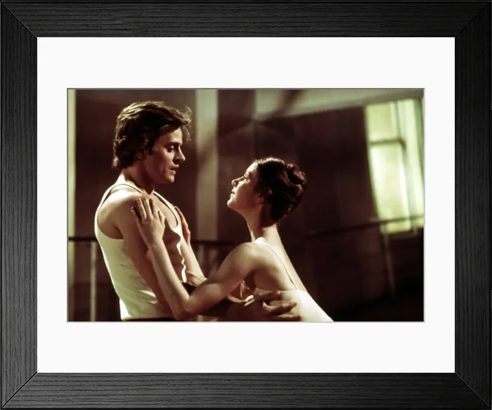 Framed Print : TURNING POINT, Mikhail Baryshnikov, Leslie Browne, 1977. TM and Copyright 20th Century Fox Film Corp. All rights reserved. Courtesy: Everett Collection