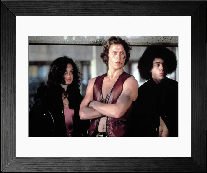 Framed Print : THE WARRIORS, Deborah Van Valkenburgh, Michael Beck, Marcellino Sanchez, 1979. (c)Paramount. Courtesy: Everett Collection