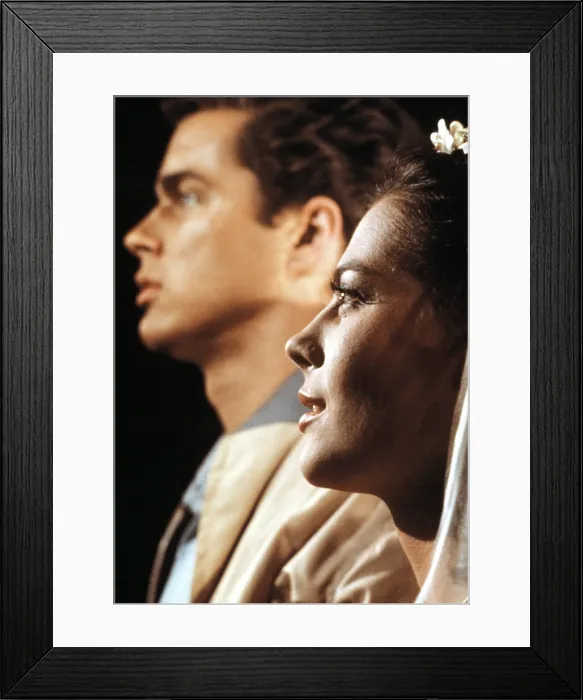 Framed Print : WEST SIDE STORY, Richard Beymer, Natalie Wood, 1961