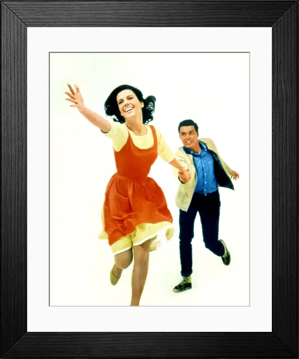 Framed Print : WEST SIDE STORY. Natalie Wood & Richard Beymer, 1961 Framed Print : WEST SIDE STORY. Natalie Wood & Richard Beymer, 1961