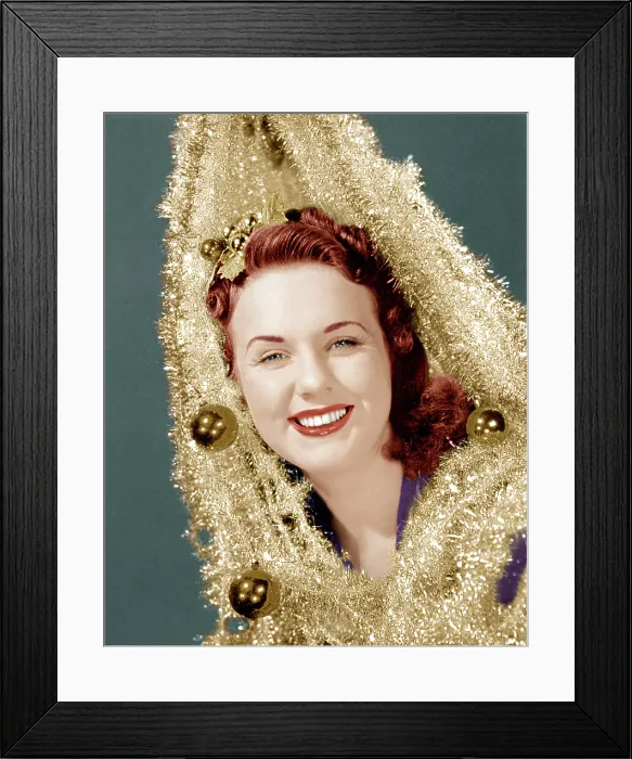Framed Print : Deanna Durbin, early 1940s Framed Print : Deanna Durbin, early 1940s