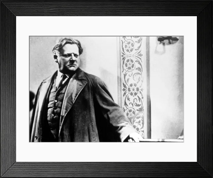 Framed Print : THE TESTAMENT OF DR. MABUSE, (aka DAS TESTAMENT DES DR. MABUSE), Otto Wernicke, 1933