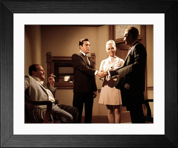 Framed Print : THE THOMAS CROWN AFFAIR, Jack Weston, Paul Burke, Faye Dunaway, William Smithers, 1968