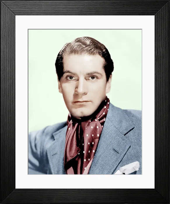 Framed Print : Laurence Olivier, ca. 1940 Framed Print : Laurence Olivier, ca. 1940