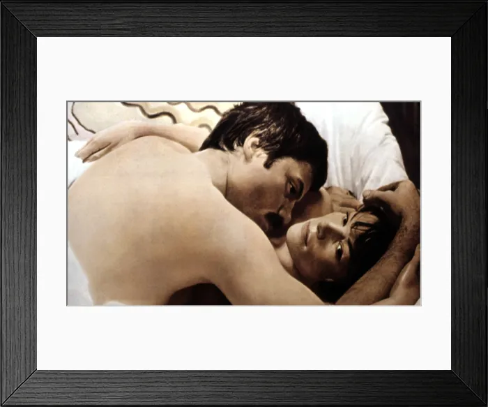 Framed Print : WOMEN IN LOVE, Oliver Reed, Glenda Jackson, 1969