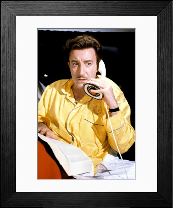 Framed Print : THE WORLD OF HENRY ORIENT, Peter Sellers, 1964 Framed Print : THE WORLD OF HENRY ORIENT, Peter Sellers, 1964