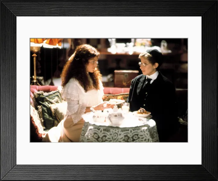 Framed Print : YENTL, Amy Irving, Barbra Streisand, 1983 Framed Print : YENTL, Amy Irving, Barbra Streisand, 1983