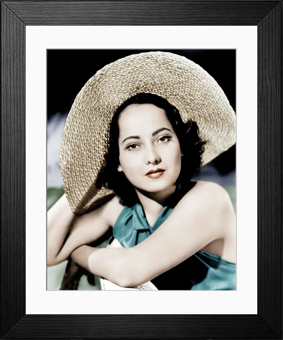Framed Print : Merle Oberon, ca. 1935 Framed Print : Merle Oberon, ca. 1935