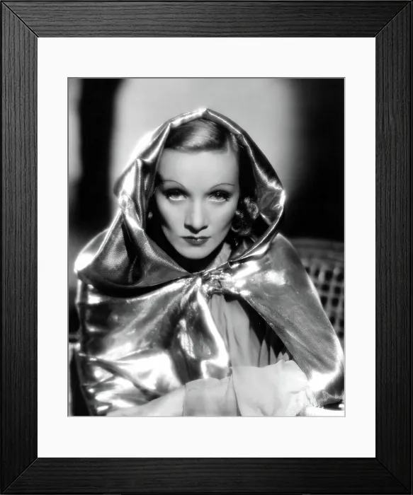 Framed Print : THE GARDEN OF ALLAH, Marlene Dietrich, 1936 Framed Print : THE GARDEN OF ALLAH, Marlene Dietrich, 1936