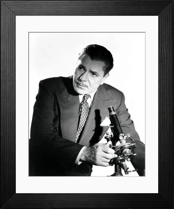 Framed Print : Warner Baxter, in one of the ten Crime Doctor films he made between 1940-49 Framed Print : Warner Baxter, in one of the ten Crime Doctor films he made between 1940-49