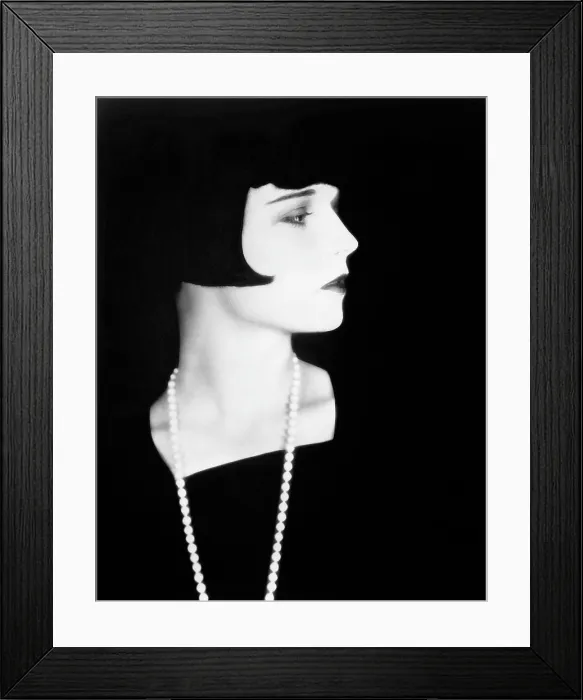 Framed Print : Louise Brooks, 1928. Photograph by Eugene Robert Richee Framed Print : Louise Brooks, 1928. Photograph by Eugene Robert Richee