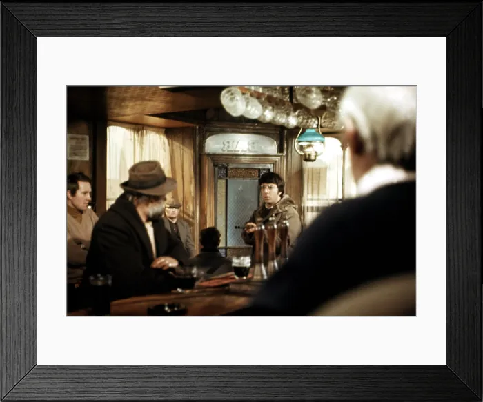Framed Print : STRAW DOGS, Dustin Hoffman (right), 1971 Framed Print : STRAW DOGS, Dustin Hoffman (right), 1971