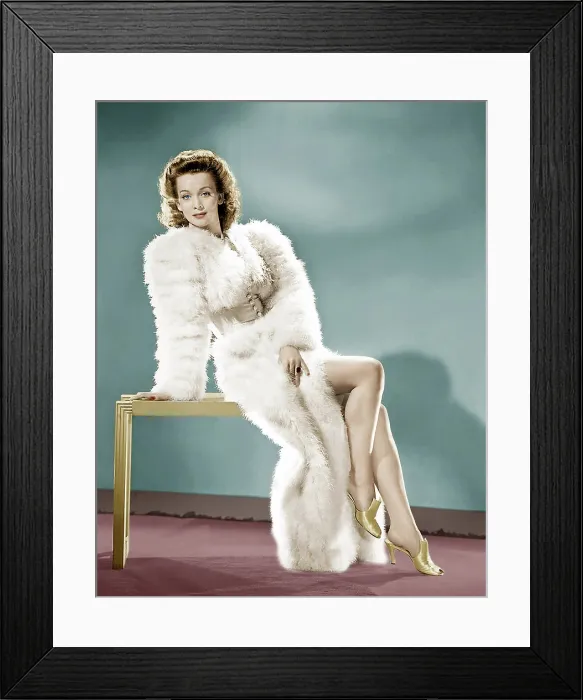 Framed Print : Carole Landis, ca. mid-1940s Framed Print : Carole Landis, ca. mid-1940s