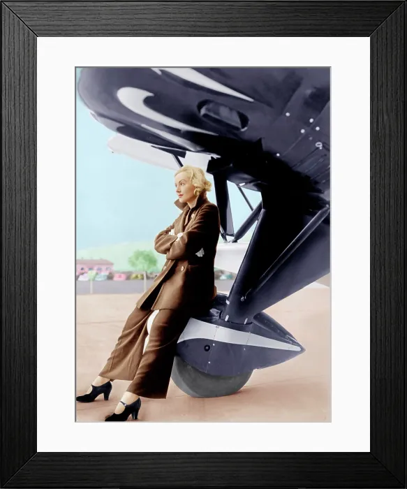 Framed Print : Carole Lombard, ca. 1935 Framed Print : Carole Lombard, ca. 1935